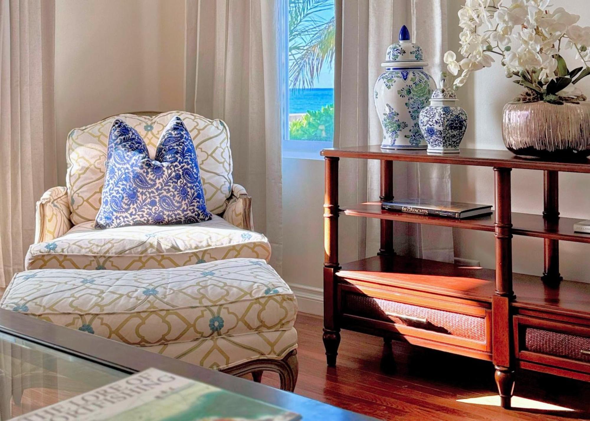 Grand Turk Inn Екстер'єр фото