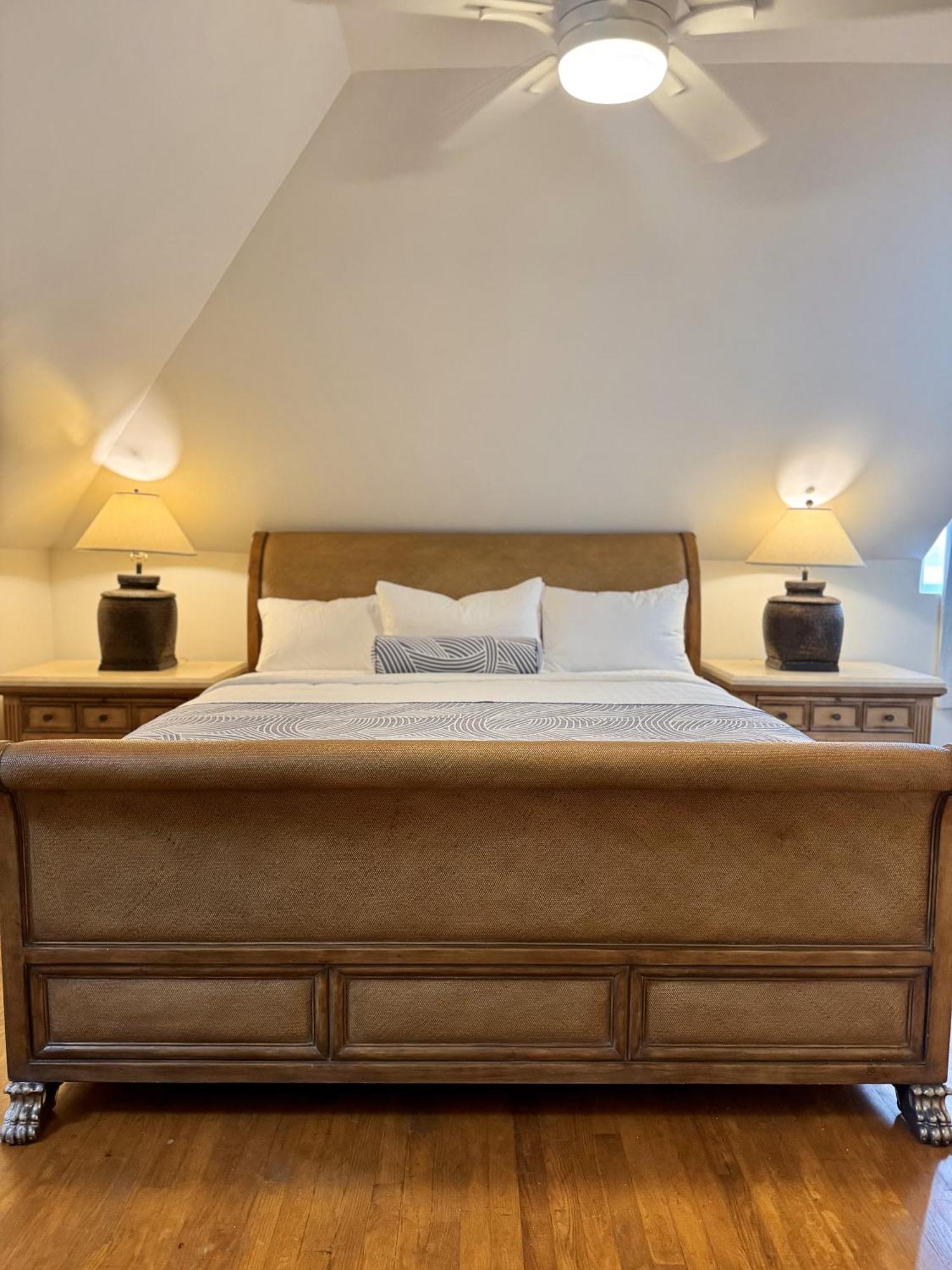 Grand Turk Inn Екстер'єр фото