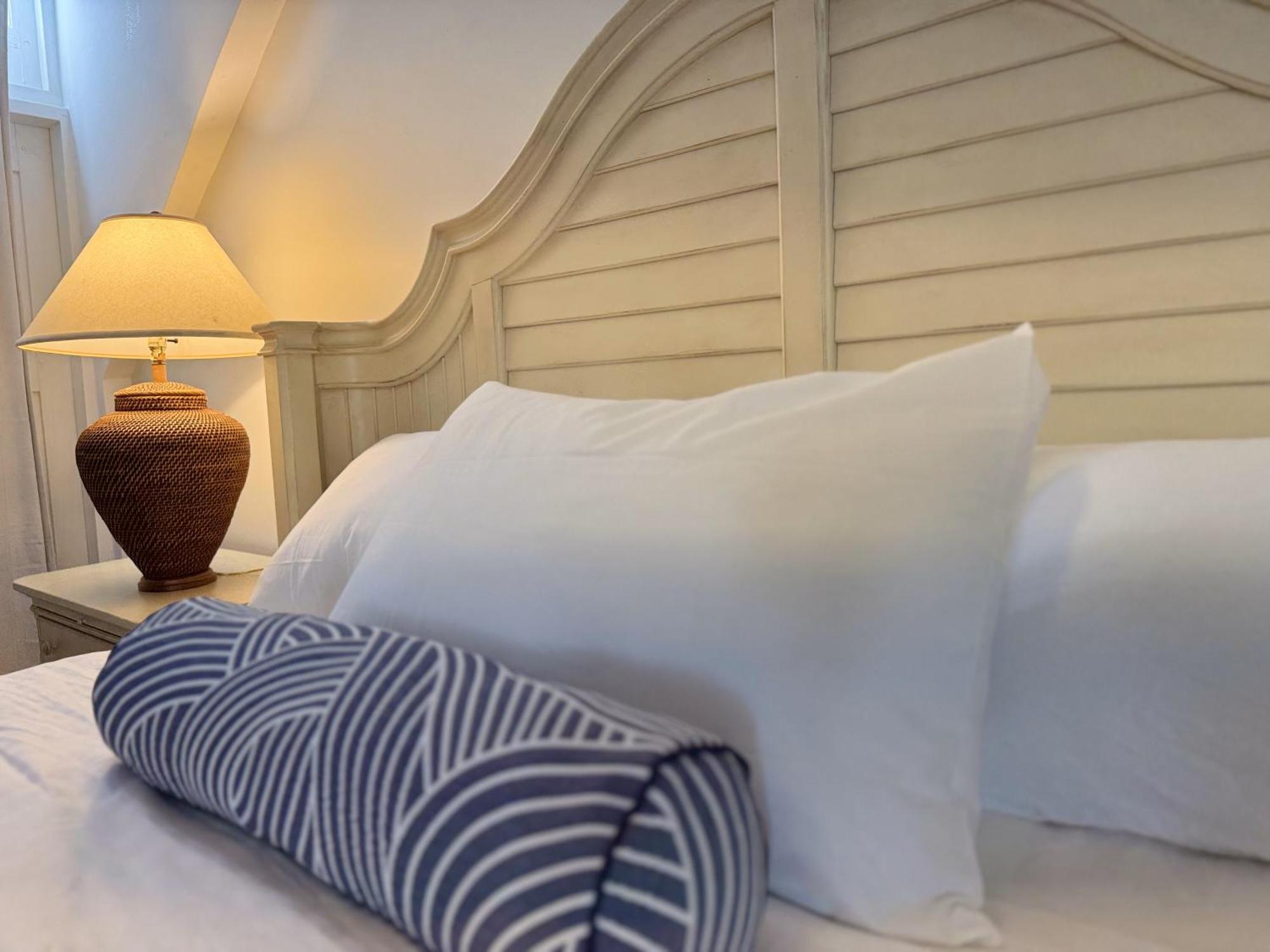Grand Turk Inn Екстер'єр фото